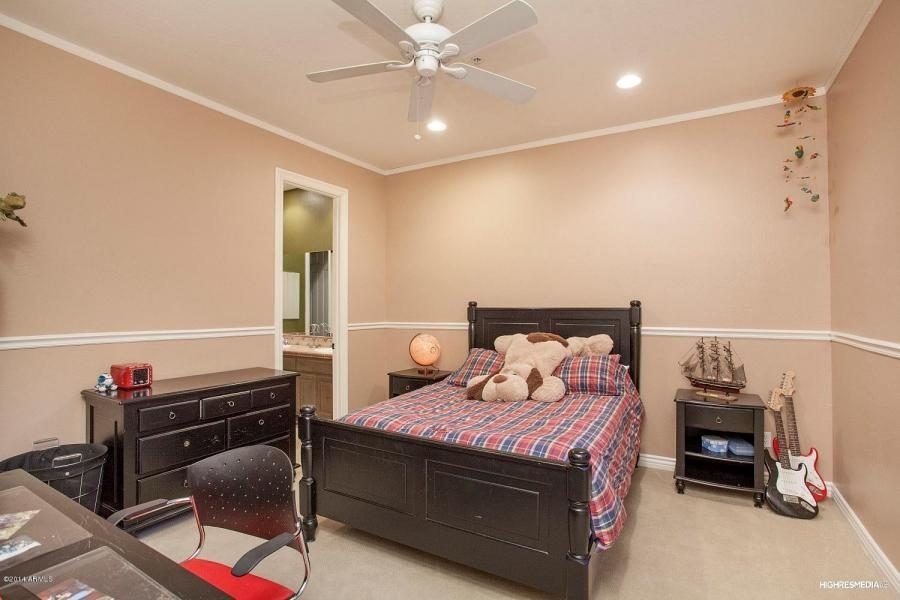 10 Marla Upper portion for Rent in Wapda Town, Lahore - photo 3