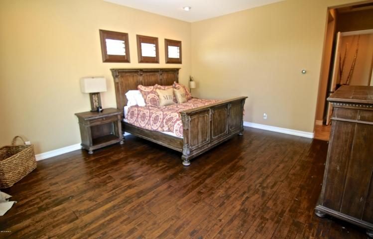 4 Kanal Farm house for Sale in Bosan Road, Multan - photo 3