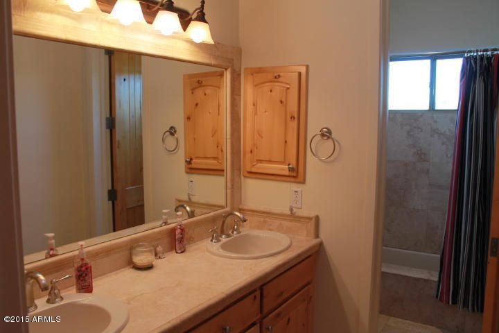 1900 Square feet Flat / Apartment for Sale in F-10, Islamabad - photo 4