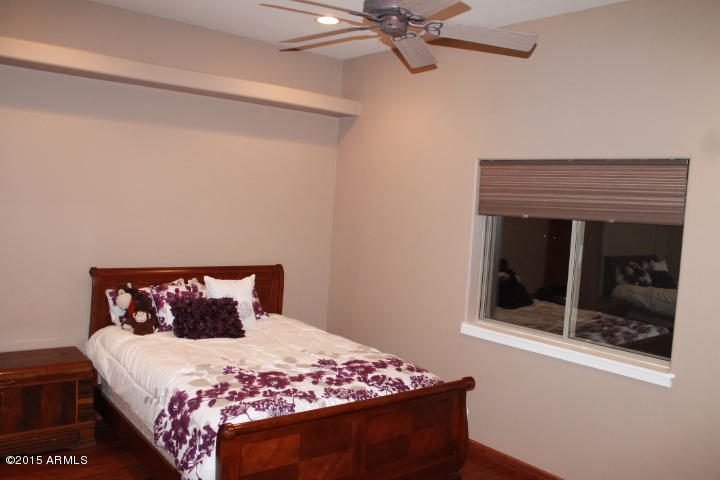 1900 Square feet Flat / Apartment for Sale in F-10, Islamabad - photo 3