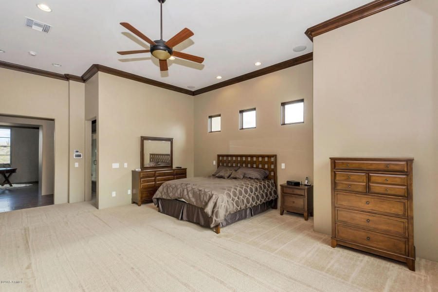 2200 Square feet Flat / Apartment for Sale in Clifton, Karachi - photo 3